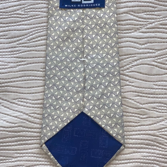 Wilke Rodríguez Men’s Tie - Picture 4 of 8